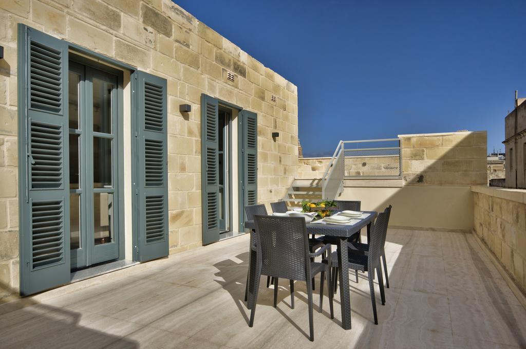 10 Strait Street Apartments Valletta Dış mekan fotoğraf